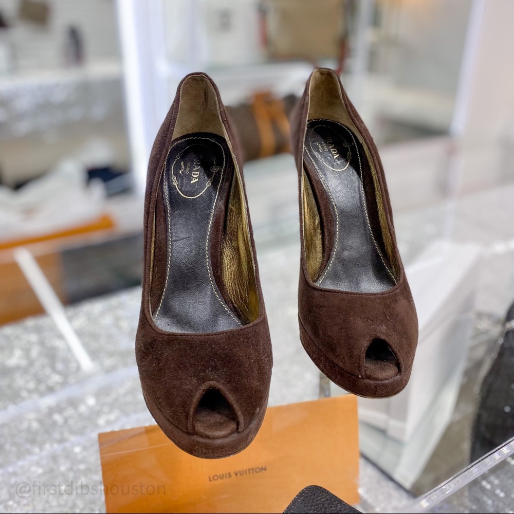 Prada Suede Heels SZ 38.5